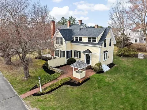 483 River St, Norwell, MA 02061