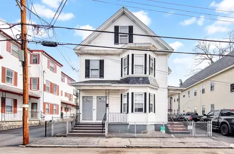 220 Concord St, Lowell, MA 01852