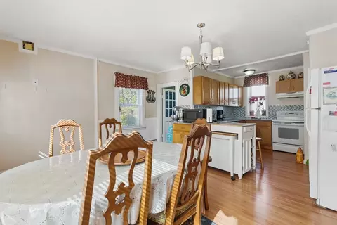 Dining - 11 Slater St, Webster, MA 01570 photo 1 of 5
