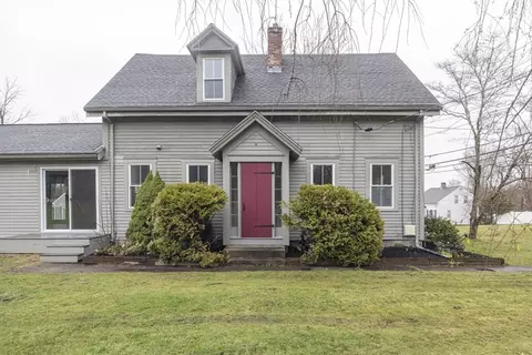 6 Nemasket St, Middleboro, MA 02346
