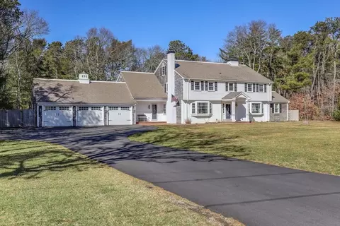 211 Pleasant St, Yarmouth, MA 02664