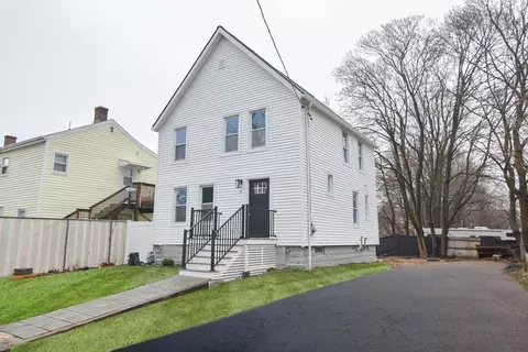 45 Pearl Street Pl, Stoughton, MA 02072
