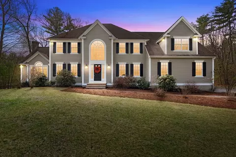 60 Golden Run Rd, Bolton, MA 01740