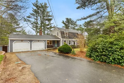 10 Anchor Dr, Plymouth, MA 02360