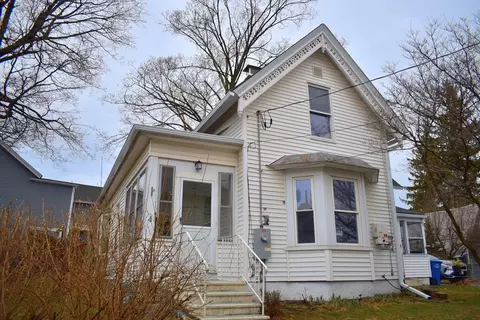 4 Eaton Pl, Leominster, MA 01453
