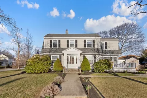 65 Pine Ridge Rd, Medford, MA 02155