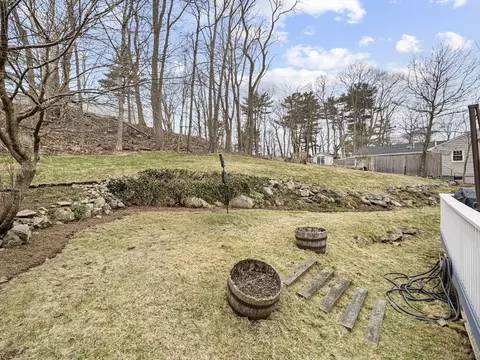 Exterior - 19 Pine Rd, Beverly, MA 01915 photo 6 of 8