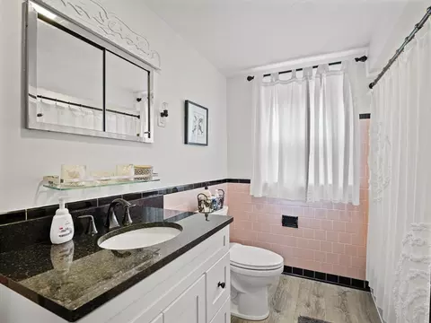 Bath - 19 Pine Rd, Beverly, MA 01915 photo 1 of 2