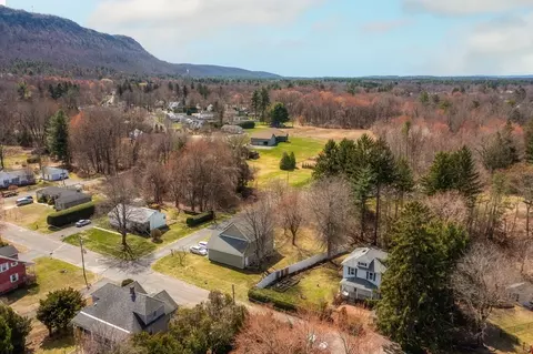 2 Broad St, Easthampton, MA 01027 photo 5