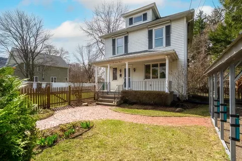 2 Broad St, Easthampton, MA 01027 photo 2
