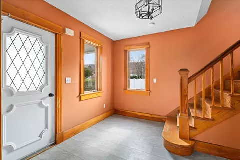 2 Broad St, Easthampton, MA 01027 photo 8