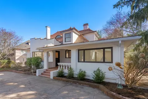 15 Clark St, Newton, MA 02459