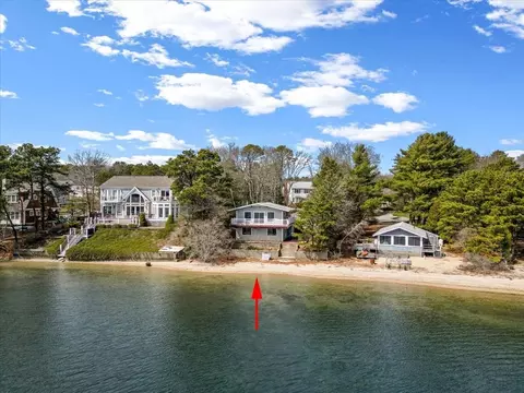 62 Scarlet Dr, Plymouth, MA 02360