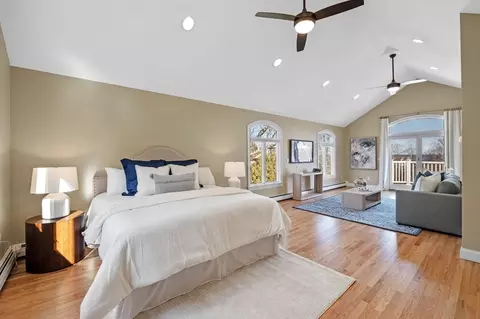Bedroom - 8 Links Rd, Gloucester, MA 01930 photo 2 of 4