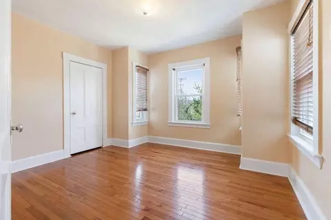 10 Conant St, Beverly, MA 01915 photo 27
