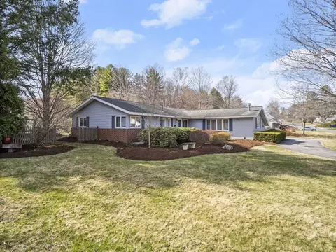 21 Sandra Dr, Chelmsford, MA 01824