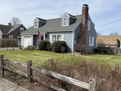 Exterior - 156 Ashbrook St, Springfield, MA 01118 photo 7 of 7