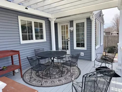 Exterior - 156 Ashbrook St, Springfield, MA 01118 photo 5 of 7