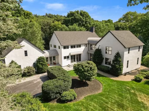 130 Meyer Rd, Hamilton, MA 01982 photo 2