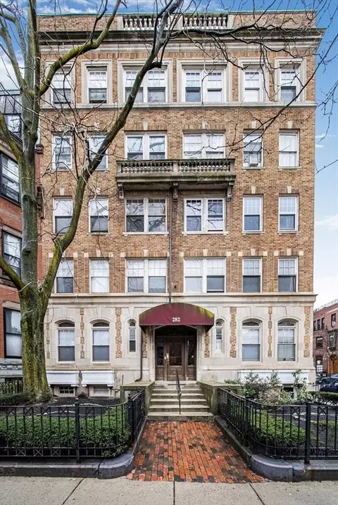 282 Newbury St #11, Boston, MA 02116
