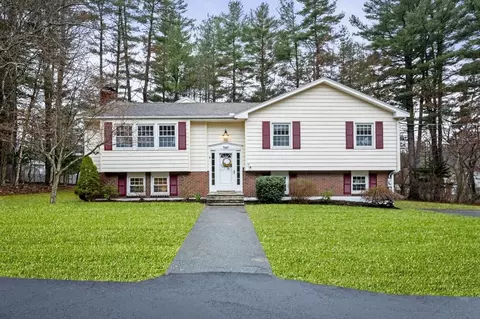 4 Shady Hill Dr, North Reading, MA 01864