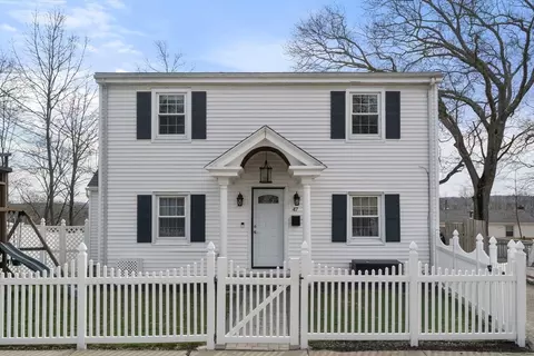 47 Hallron St, Boston, MA 02136
