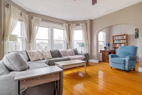 49 Temple St #3, Somerville, MA 02145