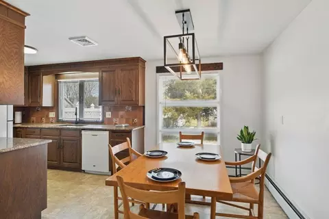 101 Ann St, Chicopee, MA 01020 photo 9