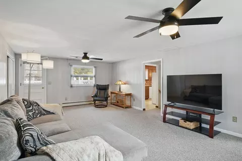 101 Ann St, Chicopee, MA 01020 photo 4