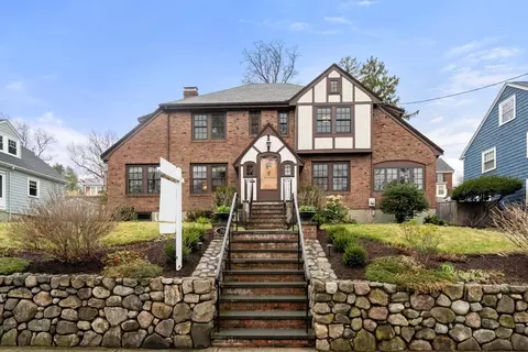 70 Lincoln St, Belmont, MA 02478