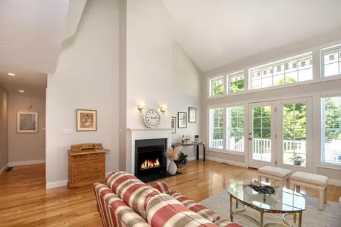 15 Maple Ln #15, Marshfield, MA 02050 photo 2