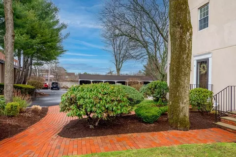 12 Denmark Ln #12, Needham, MA 02492 photo 3