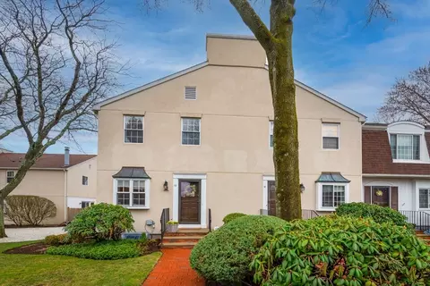 12 Denmark Ln #12, Needham, MA 02492 photo 2