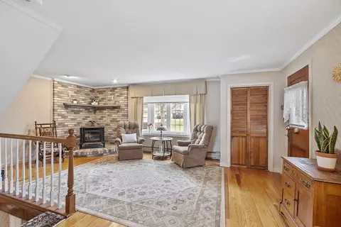 Living - 2 Bumpy Ln, Methuen, MA 01844 photo 2 of 3