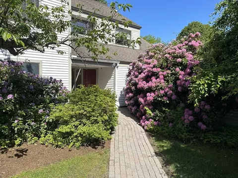 28 Concord Greene # -8, Concord, MA 01742