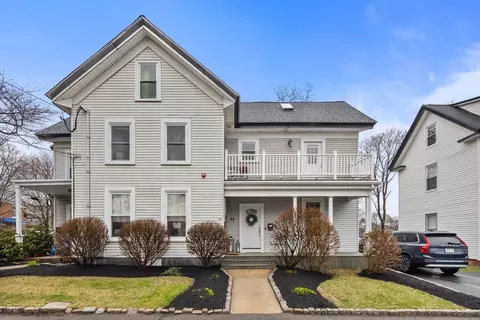 25 Maple #C, Stoneham, MA 02180