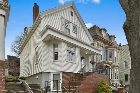 118 Lexington St, Boston, MA 02128