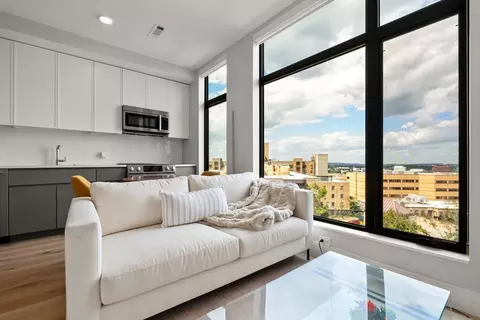 191 Washington St #611, Boston, MA 02135