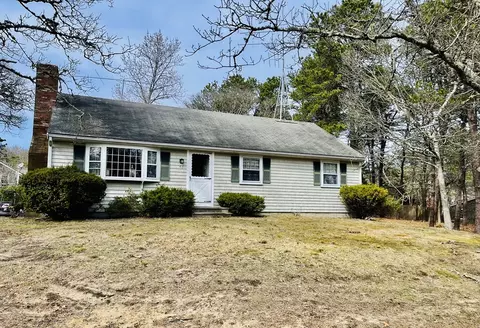 40 North St, Dennis, MA 02639
