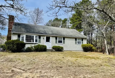 40 North St, Dennis, MA 02639