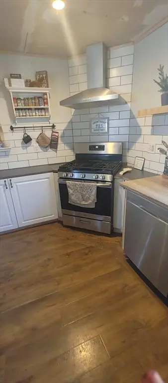 32 Birch St, Lowell, MA 01852 photo 16