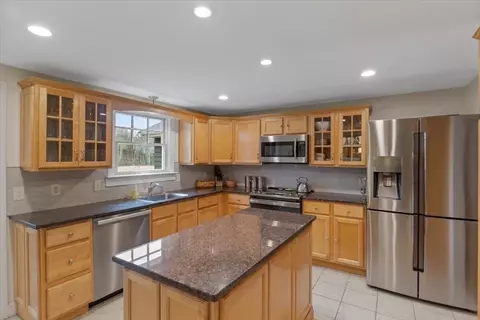23 Glover Rd, Needham, MA 02494 photo 17