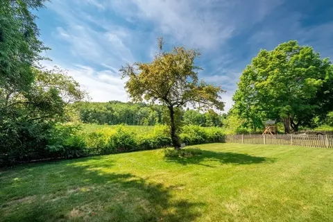 23 Glover Rd, Needham, MA 02494 photo 9