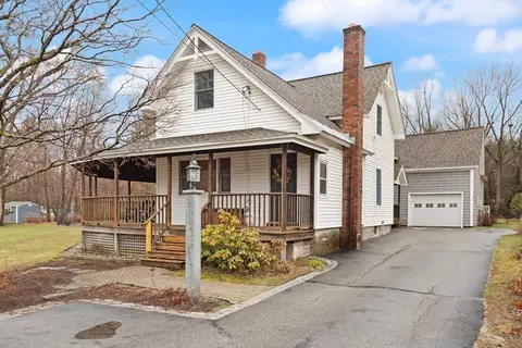 29 Jordan St, Chelmsford, MA 01863