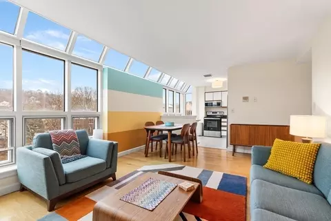 1 Watermill Pl #527, Arlington, MA 02476