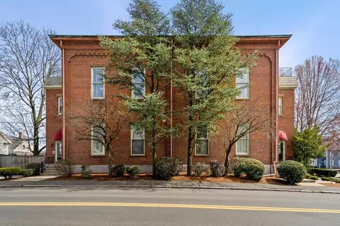 5 School St #1, Salem, MA 01970