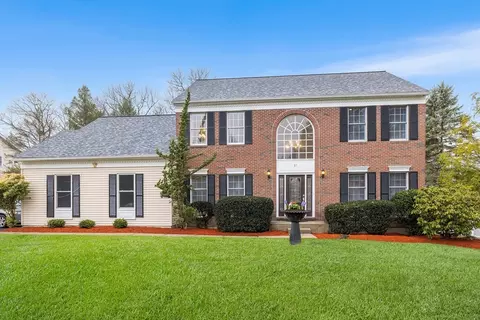 37 Hawthorne Rd, Shrewsbury, MA 01545
