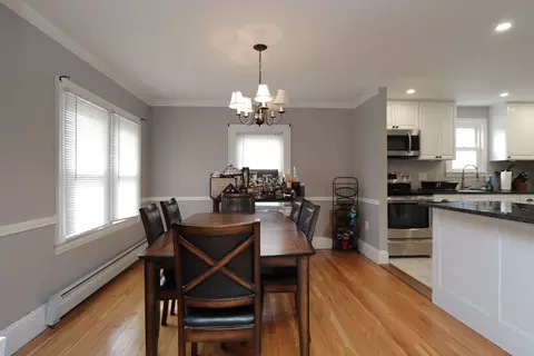 31 Thornton St, Springfield, MA 01104 photo 7