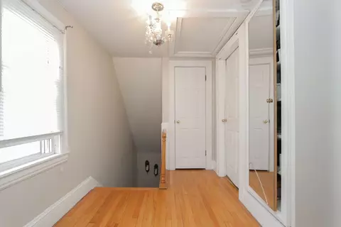 31 Thornton St, Springfield, MA 01104 photo 25