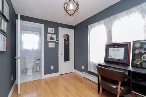 31 Thornton St, Springfield, MA 01104 photo 18